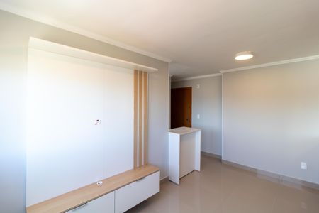 Salas de apartamento para alugar com 2 quartos, 44m² em Vila Satúrnia, Campinas