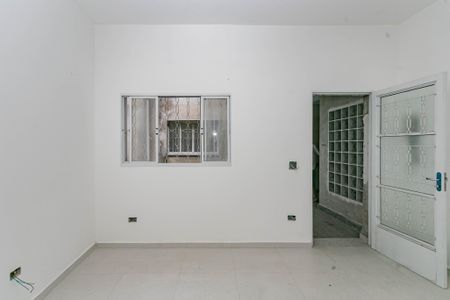 Casa para alugar com 80m², 2 quartos e sem vaga