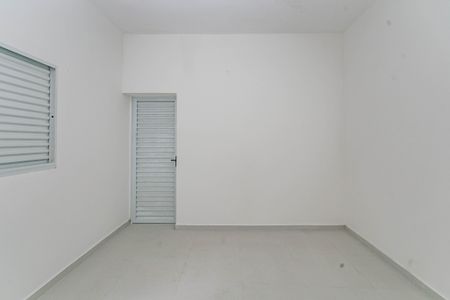 Casa para alugar com 80m², 2 quartos e sem vaga