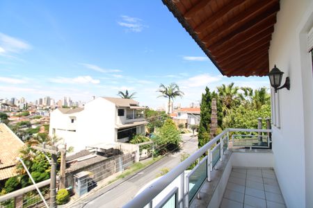 Casa à venda com 700m², 4 quartos e 3 vagasQuarto 3 - Varanda