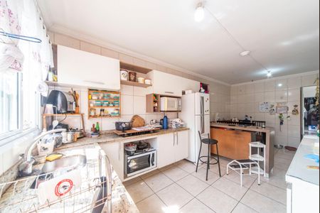 Casa para alugar com 130m², 3 quartos e 2 vagasCopa e Cozinha 