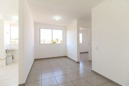 Sala de apartamento para alugar com 2 quartos, 42m² em Vila Princesa Isabel, São Paulo