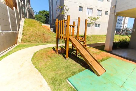 Apartamento para alugar com 42m², 2 quartos e sem vagaÁrea comum - Playground