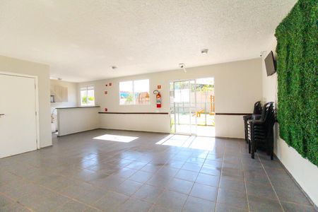 Apartamento para alugar com 42m², 2 quartos e sem vagaÁrea comum - Salão de festas