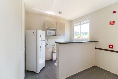 Apartamento para alugar com 42m², 2 quartos e sem vagaÁrea comum - Salão de festas