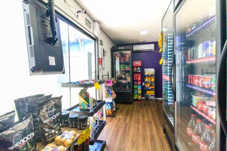 Apartamento para alugar com 42m², 2 quartos e sem vagaMini Mercado