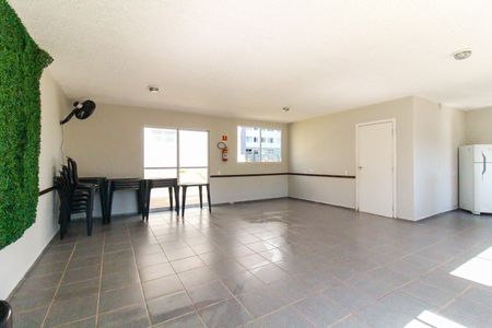 Apartamento para alugar com 42m², 2 quartos e sem vagaÁrea comum - Salão de festas