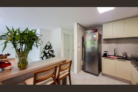 Apartamento para alugar com 92m², 3 quartos e 4 vagasCozinha e Área de Serviço