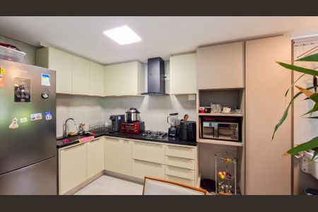 Apartamento para alugar com 92m², 3 quartos e 4 vagasCozinha e Área de Serviço