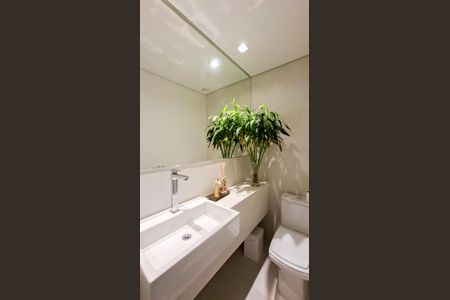 Lavabo de apartamento para alugar com 3 quartos, 92m² em Lourdes, Belo Horizonte