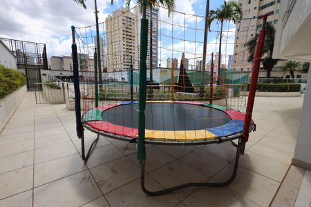 Apartamento para alugar com 160m², 4 quartos e 3 vagasÁrea comum - Playground