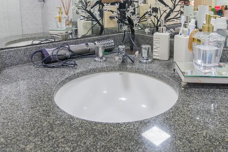 Apartamento para alugar com 82m², 2 quartos e 1 vagaBanheiro