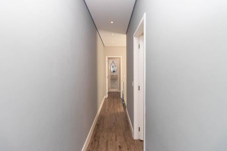 Casa à venda com 120m², 3 quartos e 3 vagasCorredor dos Quartos