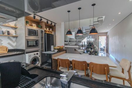 Casa à venda com 120m², 3 quartos e 3 vagasCozinha e Área de Serviço