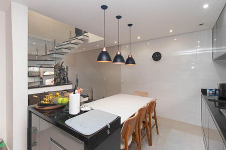 Casa à venda com 120m², 3 quartos e 3 vagasCozinha e Área de Serviço