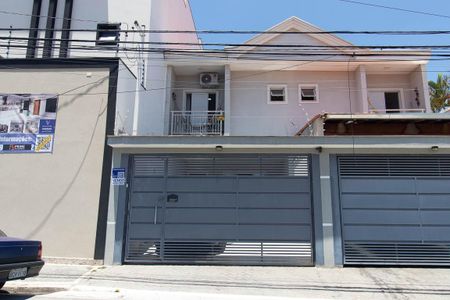 Casa à venda com 120m², 3 quartos e 3 vagasFachada