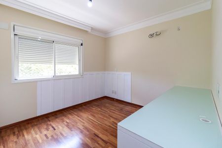 Apartamento à venda com 310m², 4 quartos e 4 vagas Apartamento à venda com 310m², 4 quartos e 4 vagasSuíte 3