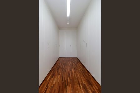 Apartamento à venda com 310m², 4 quartos e 4 vagas Apartamento à venda com 310m², 4 quartos e 4 vagasSuíte - Closet