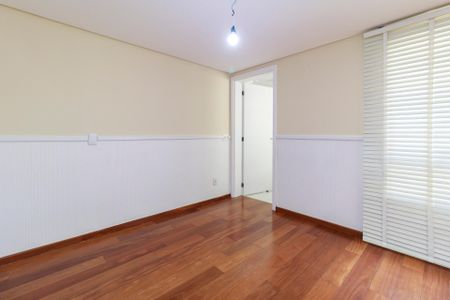 Apartamento à venda com 310m², 4 quartos e 4 vagas Apartamento à venda com 310m², 4 quartos e 4 vagasCopa