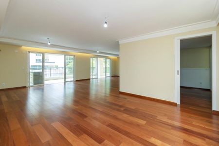 Apartamento à venda com 310m², 4 quartos e 4 vagas Apartamento à venda com 310m², 4 quartos e 4 vagasSala