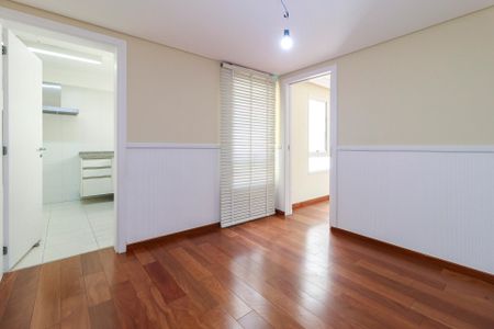 Apartamento à venda com 310m², 4 quartos e 4 vagas Apartamento à venda com 310m², 4 quartos e 4 vagasCopa