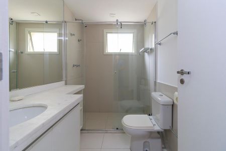 Apartamento à venda com 310m², 4 quartos e 4 vagas Apartamento à venda com 310m², 4 quartos e 4 vagasSuíte 2 - Banheiro