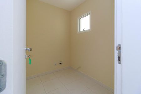 Apartamento à venda com 310m², 4 quartos e 4 vagas Apartamento à venda com 310m², 4 quartos e 4 vagasÁrea de Serviço - Quarto