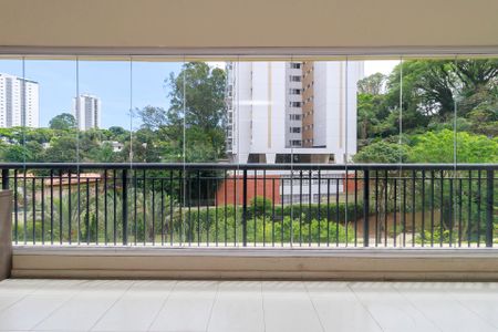 Apartamento à venda com 310m², 4 quartos e 4 vagas Apartamento à venda com 310m², 4 quartos e 4 vagasSala - Varanda