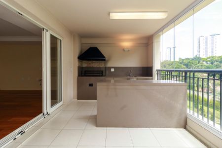 Apartamento à venda com 310m², 4 quartos e 4 vagas Apartamento à venda com 310m², 4 quartos e 4 vagasSala - Varanda