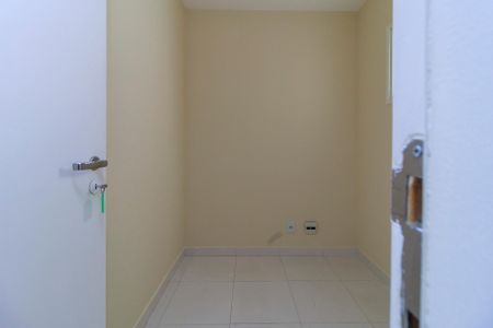 Apartamento à venda com 310m², 4 quartos e 4 vagas Apartamento à venda com 310m², 4 quartos e 4 vagasÁrea de Serviço - Quarto