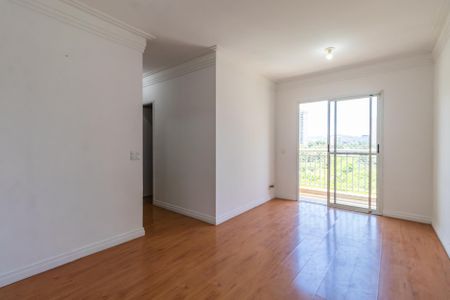 Sala de apartamento para alugar com 3 quartos, 72m² em Jardim Tupanci, Barueri