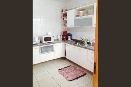 Casa à venda com 2 quartos, 131m² em Jaguaré, São Paulo