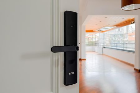 Apartamento à venda com 124m², 3 quartos e 2 vagasFechadura Eletrônica