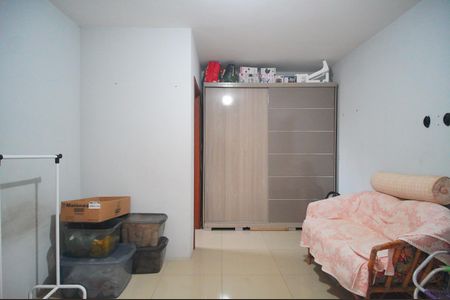 Casa à venda com 88m², 3 quartos e 2 vagasSuíte