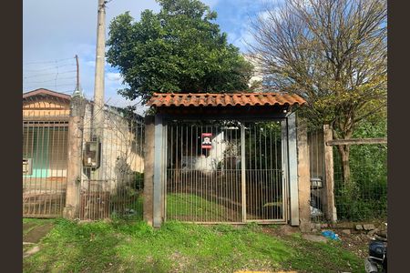Casa à venda com 88m², 3 quartos e 2 vagas Casa à venda com 88m², 3 quartos e 2 vagasFachada