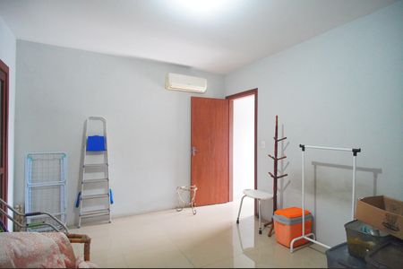 Casa à venda com 88m², 3 quartos e 2 vagasSuíte
