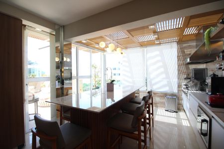 Apartamento à venda com 173m², 3 quartos e 2 vagasCozinha Gourmet