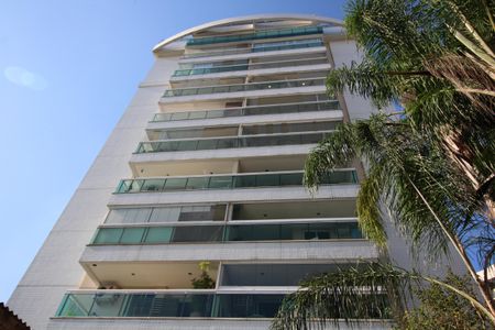 Apartamento à venda com 173m², 3 quartos e 2 vagasFachada