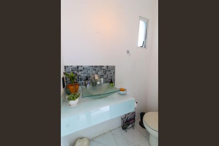 Casa de condomínio para alugar com 218m², 4 quartos e 4 vagasLavabo