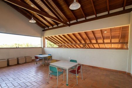 Casa de condomínio para alugar com 218m², 4 quartos e 4 vagasBrinquedoteca