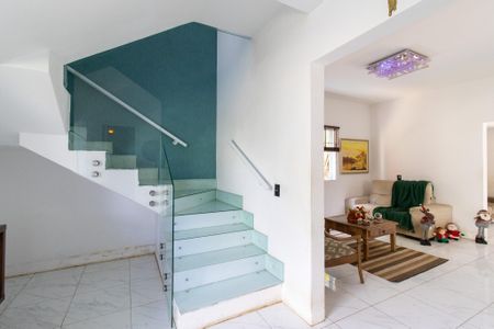 Sala de casa para alugar com 4 quartos, 218m² em Vila Brandina, Campinas