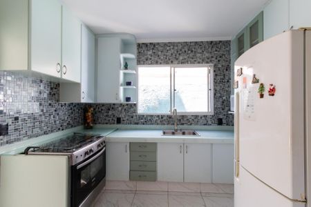 Casa de condomínio para alugar com 218m², 4 quartos e 4 vagasCozinha