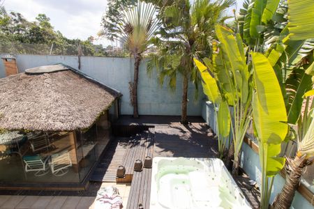 Casa de condomínio para alugar com 218m², 4 quartos e 4 vagasSuite vista