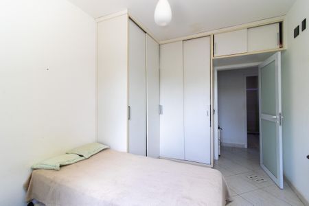Casa de condomínio para alugar com 218m², 4 quartos e 4 vagasQuarto 3