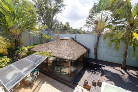 Casa de condomínio para alugar com 218m², 4 quartos e 4 vagasSuite vista