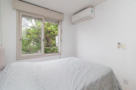 Quarto de apartamento para alugar com 1 quarto, 42m² em Cavalhada, Porto Alegre