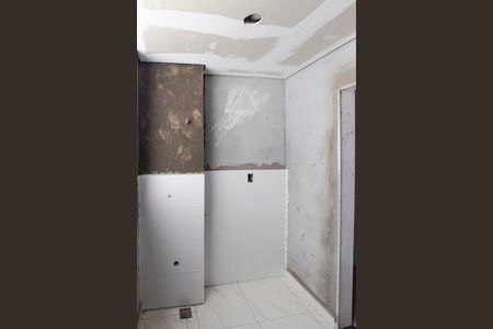 Cozinha e Área de Serviço de apartamento à venda com 2 quartos, 53m² em Vila Mazzei, São Paulo