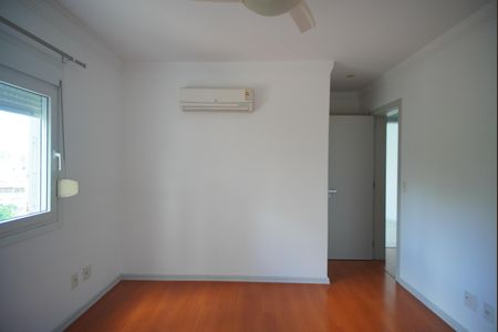 Suíte de apartamento para alugar com 2 quartos, 75m² em Bela Vista, Porto Alegre