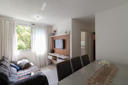 Sala e Cozinha de apartamento para alugar com 2 quartos, 41m² em Jardim Santa Teresinha, São Paulo