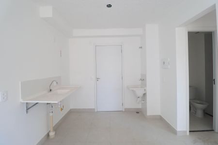 Sala / Cozinha / Área de serviço de apartamento para alugar com 2 quartos, 35m² em Parque Novo Mundo, São Paulo